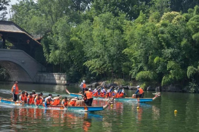 安吉升客流统计最新资讯:景区客流量超419万!端午山东之旅客流再破纪录!(图1) 8b1cf1b3-365a-4c77-b99b-dd85fb73062c.jpg
